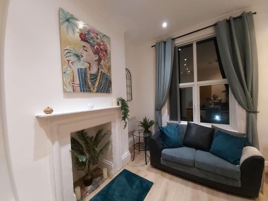 Tranquil Boho Bliss Apartment Портсмът Екстериор снимка